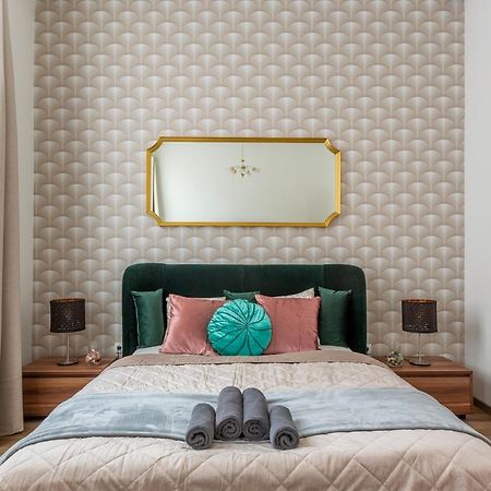 Explore Budapest From A Luxurious Cozy Apartment Екстер'єр фото