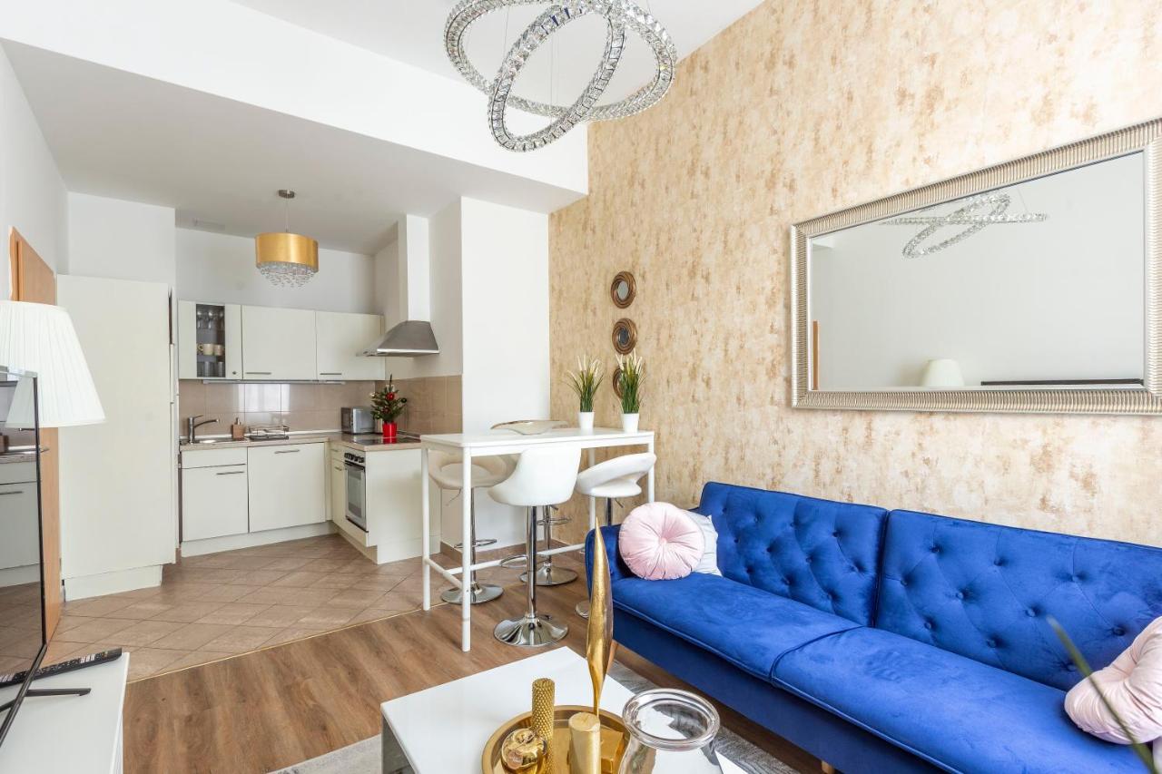 Explore Budapest From A Luxurious Cozy Apartment Екстер'єр фото