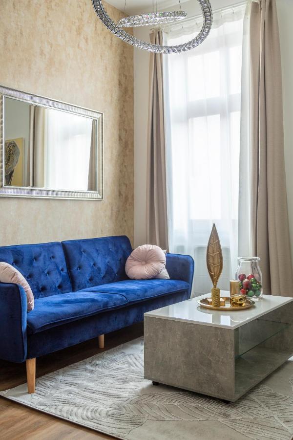Explore Budapest From A Luxurious Cozy Apartment Екстер'єр фото