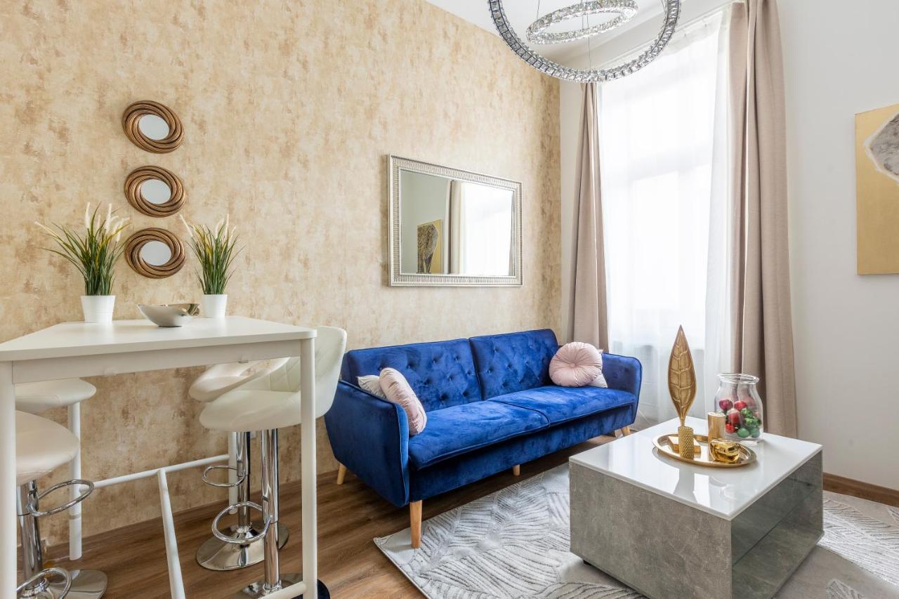 Explore Budapest From A Luxurious Cozy Apartment Екстер'єр фото