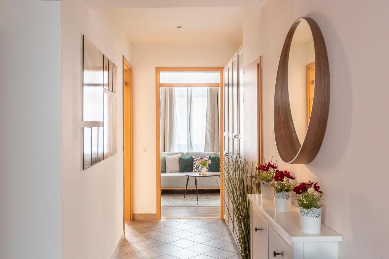 Explore Budapest From A Luxurious Cozy Apartment Екстер'єр фото