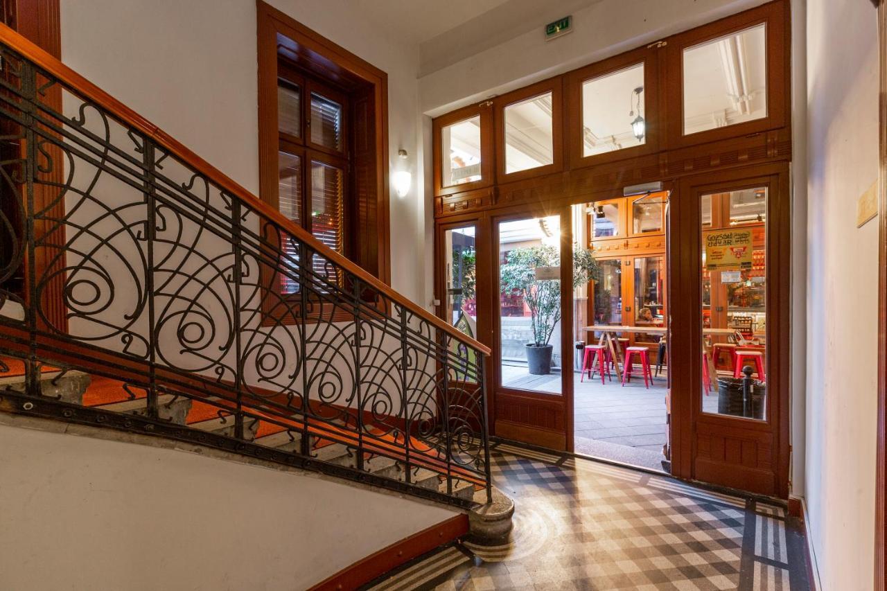 Explore Budapest From A Luxurious Cozy Apartment Екстер'єр фото